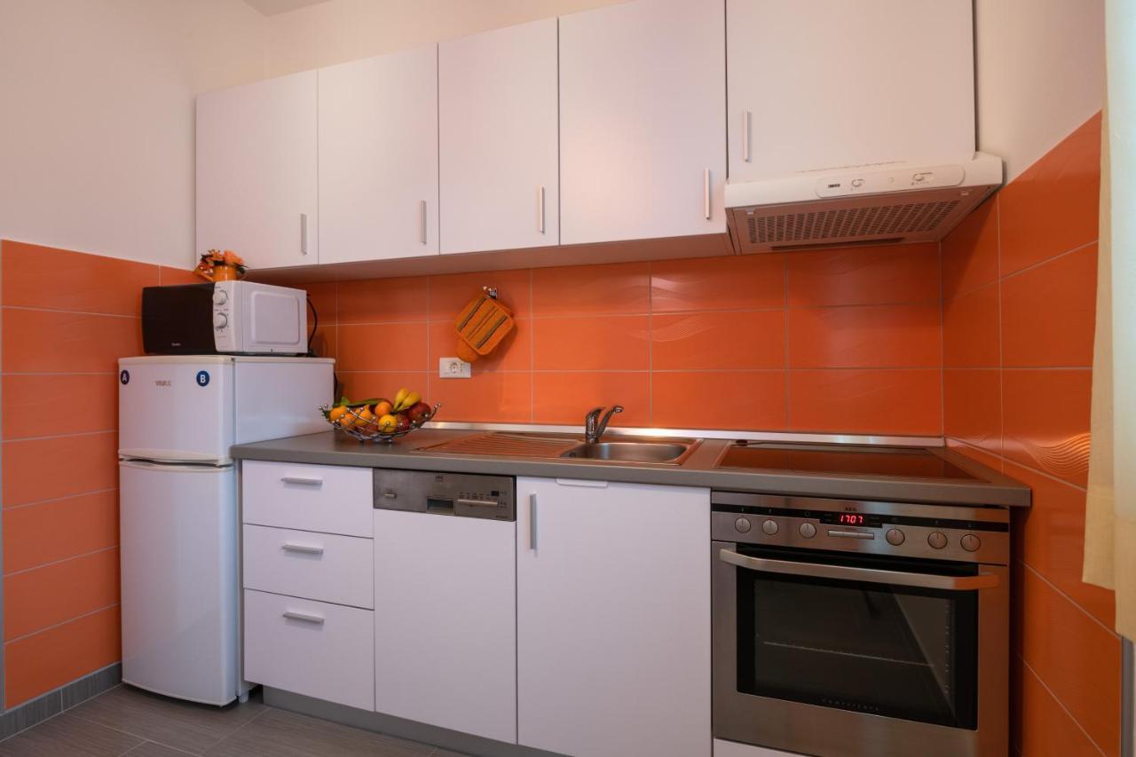 Apartments Greta & Ivona Пула Екстер'єр фото