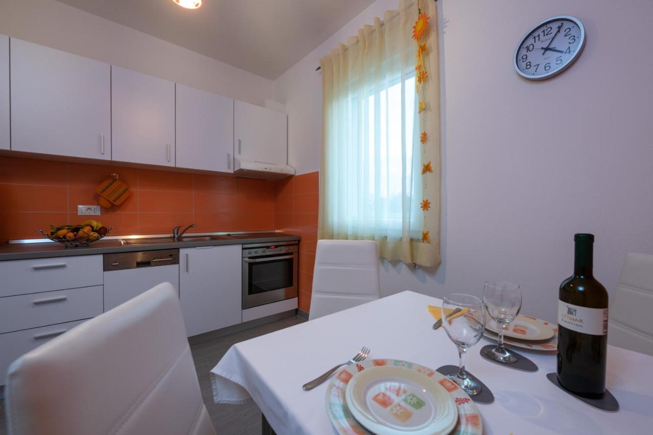 Apartments Greta & Ivona Пула Екстер'єр фото