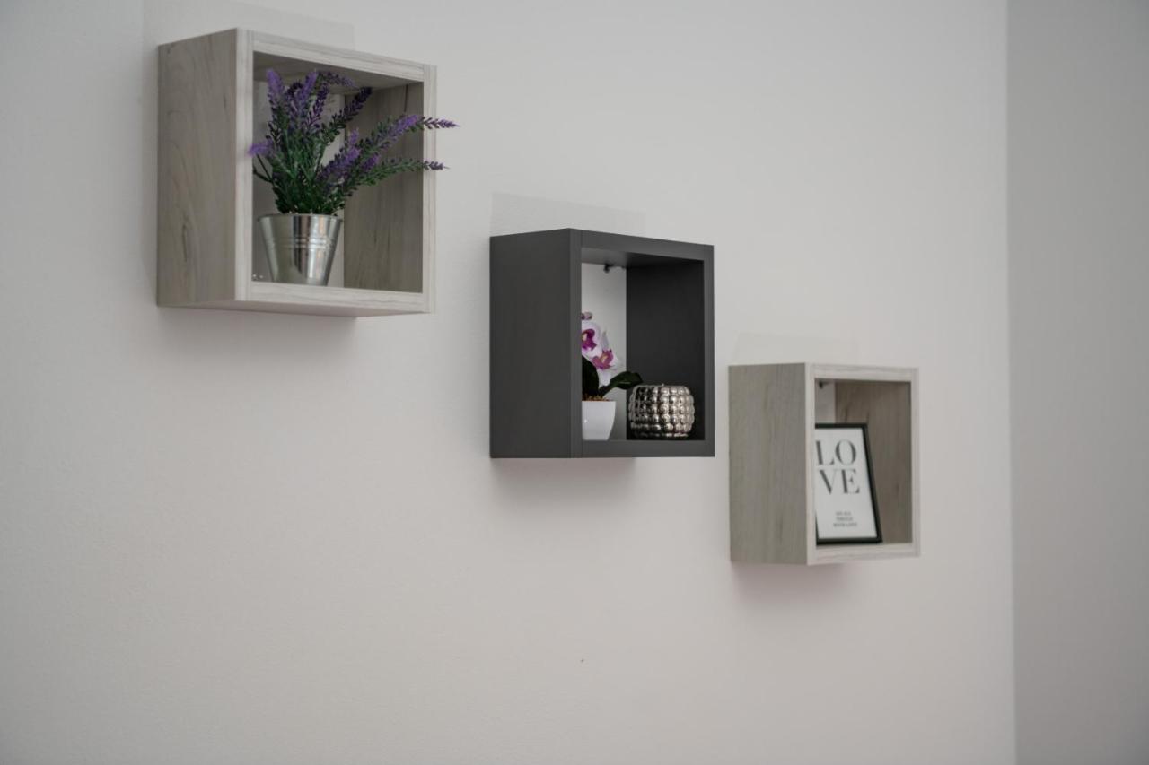 Apartments Greta & Ivona Пула Екстер'єр фото