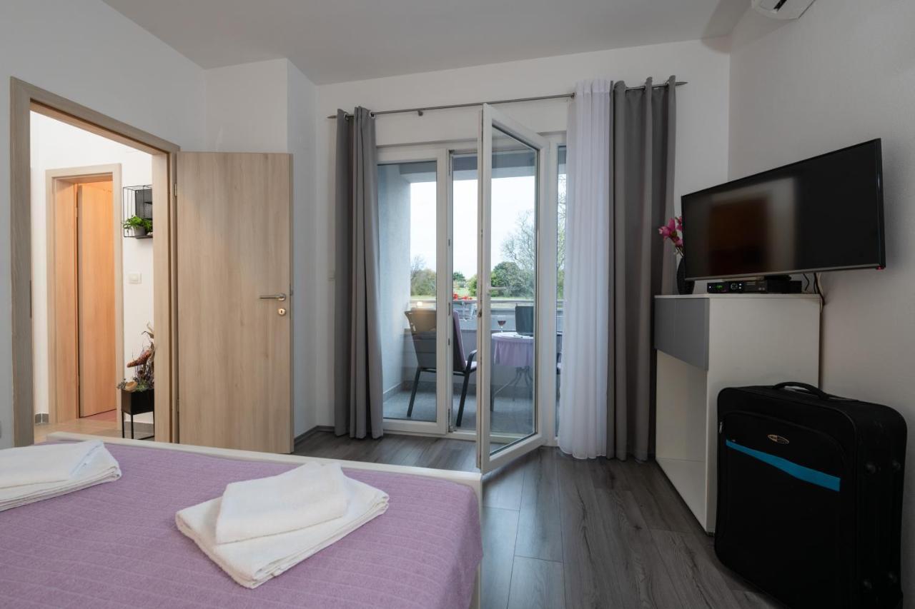 Apartments Greta & Ivona Пула Екстер'єр фото