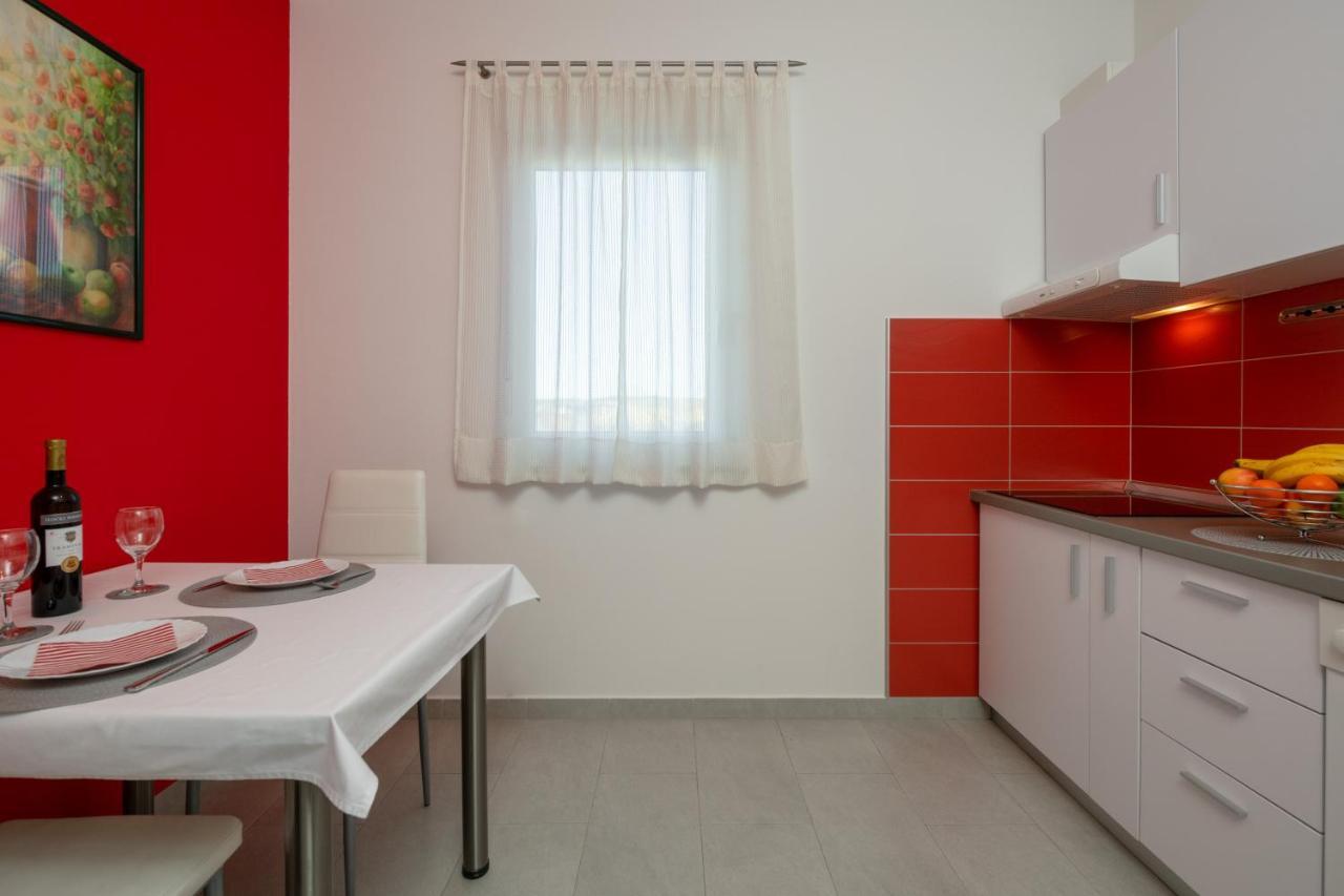 Apartments Greta & Ivona Пула Екстер'єр фото
