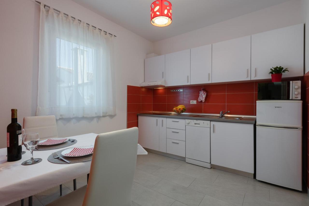 Apartments Greta & Ivona Пула Екстер'єр фото